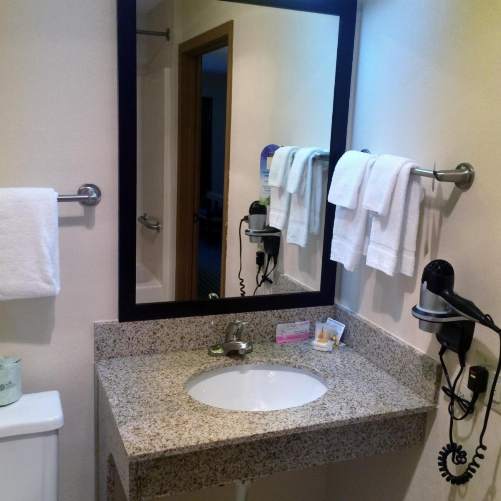 Room image 5